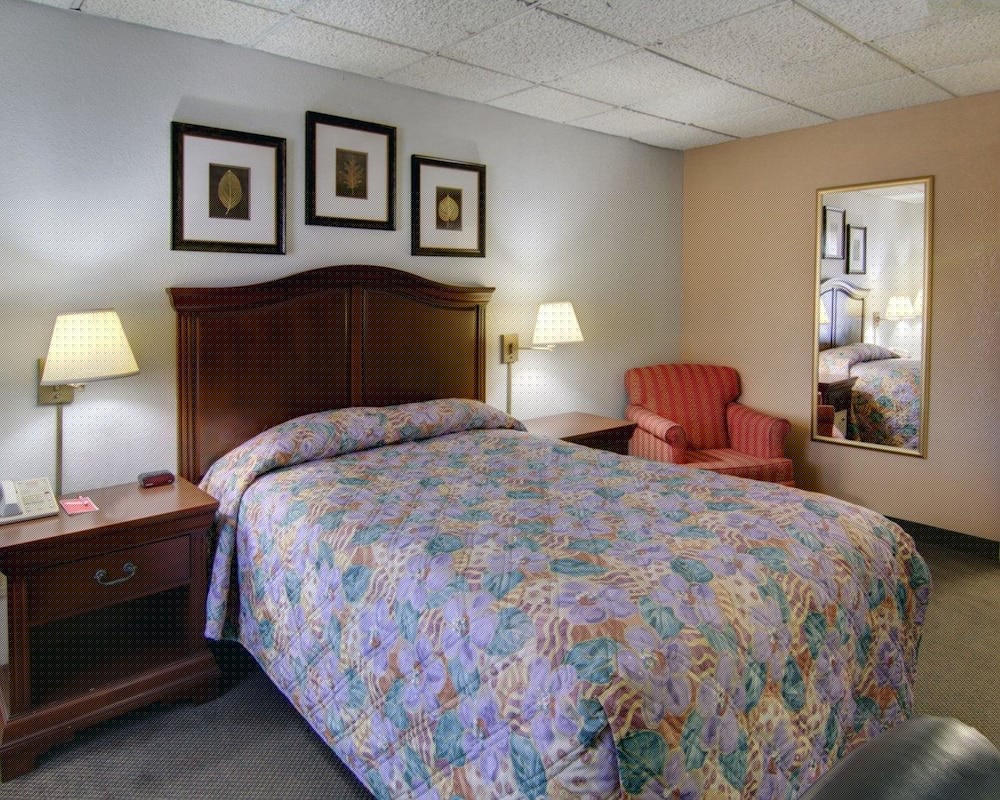 Rodeway Inn Conference Center El Dorado 10/31