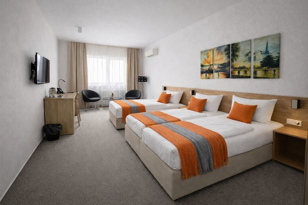 Kapitol Hotel 15/62