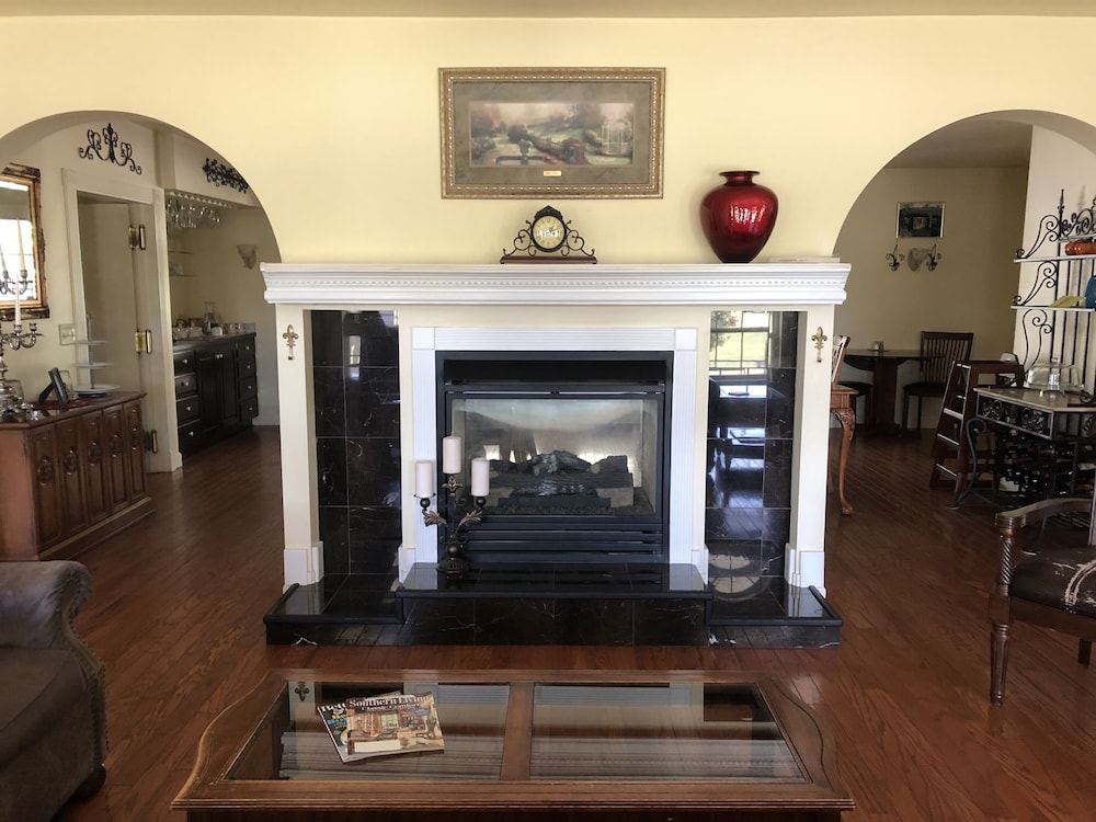 The Abbe House Inn 3/54