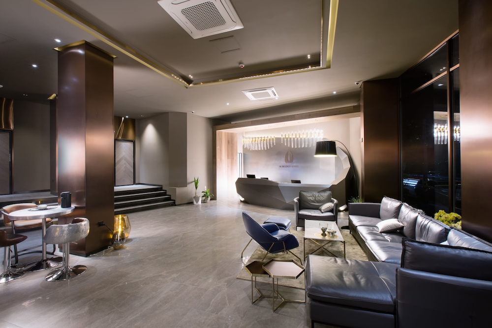 N Bridge Hotel 47/55