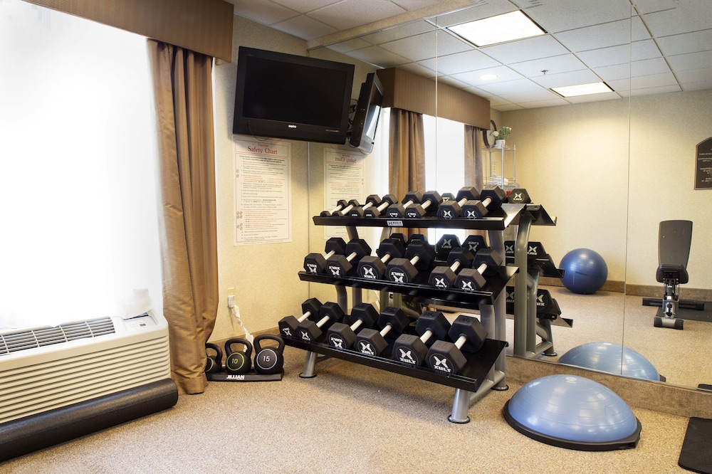 Holiday Inn Express Hotel And Suites Center Tx 40/76