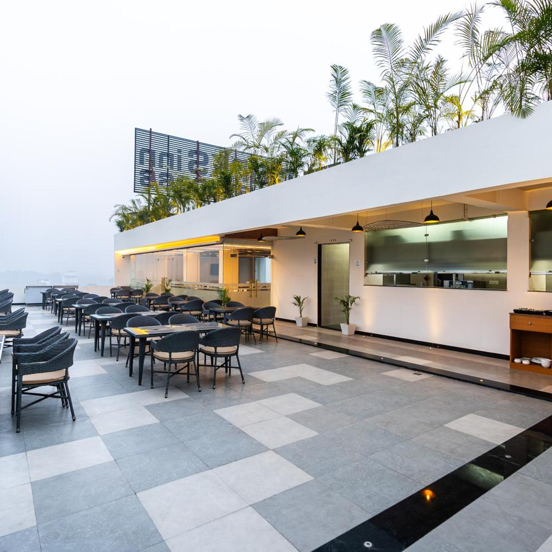 Clarks Inn Express Ayodhya 25/28
