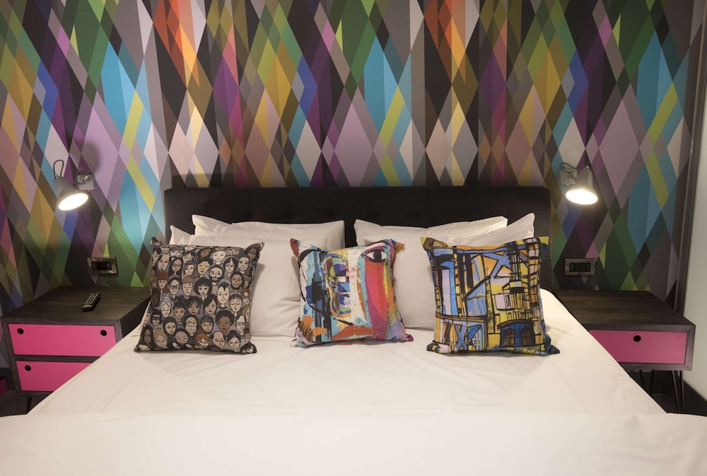 Village Hotel Bristol 21/51