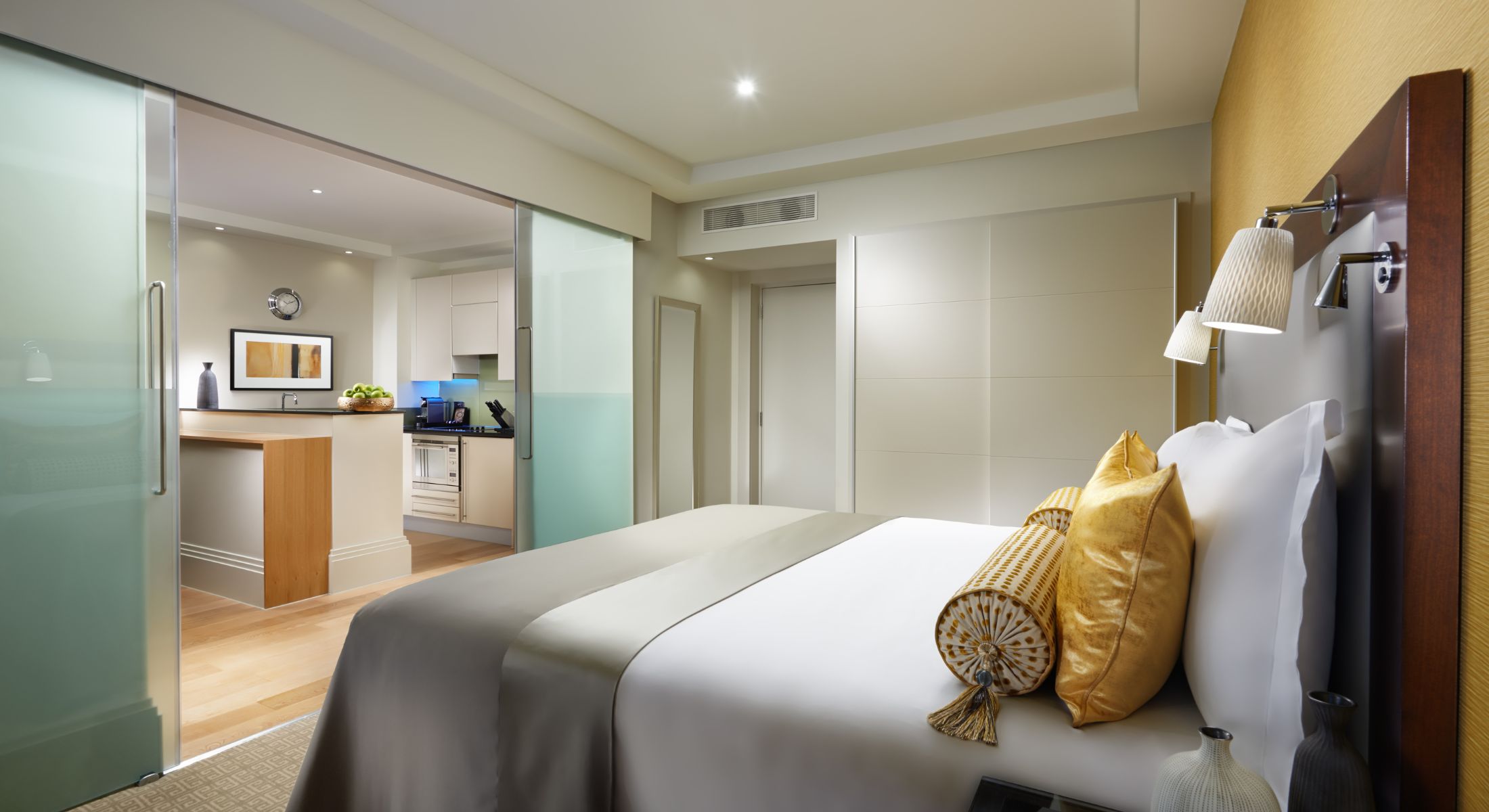 Junior Suite, Deluxe