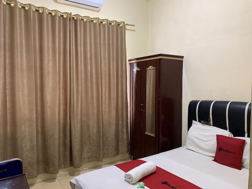 Hotel O Medan near Universitas Sumatera Utara formerly Surya Residence 35/42