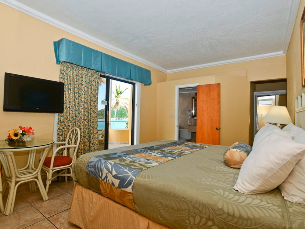 Lindbergh Bay Hotel And Villas 17/68