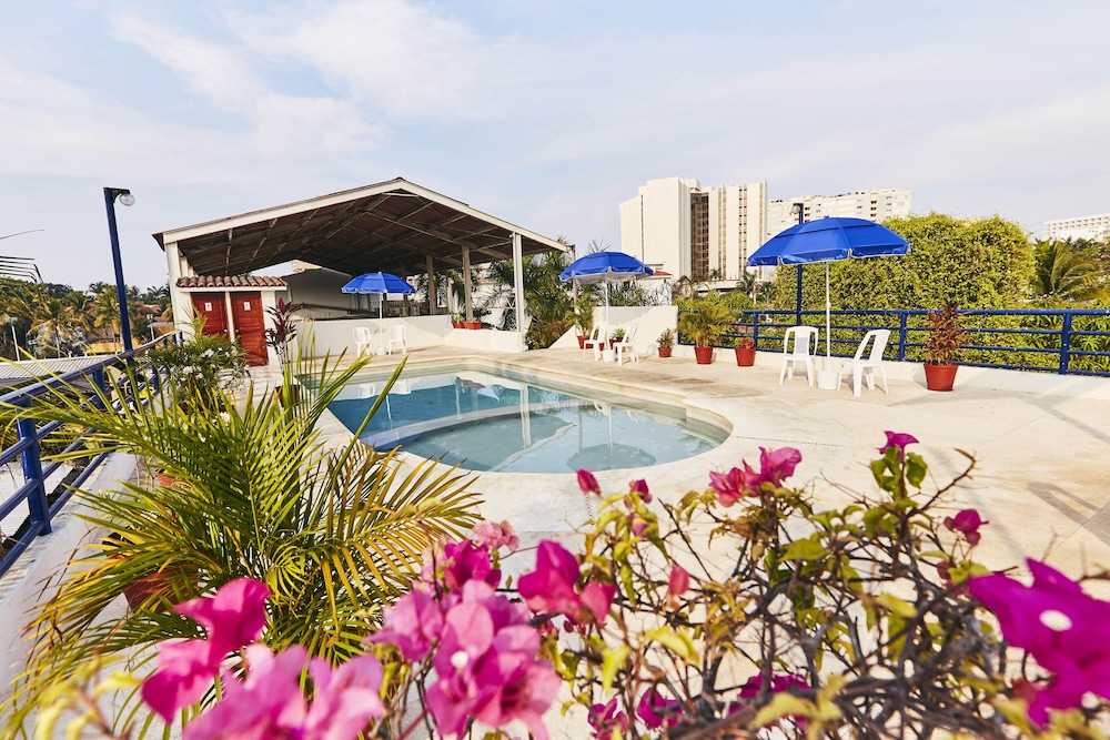 Suites Ixtapa Plaza 46/50