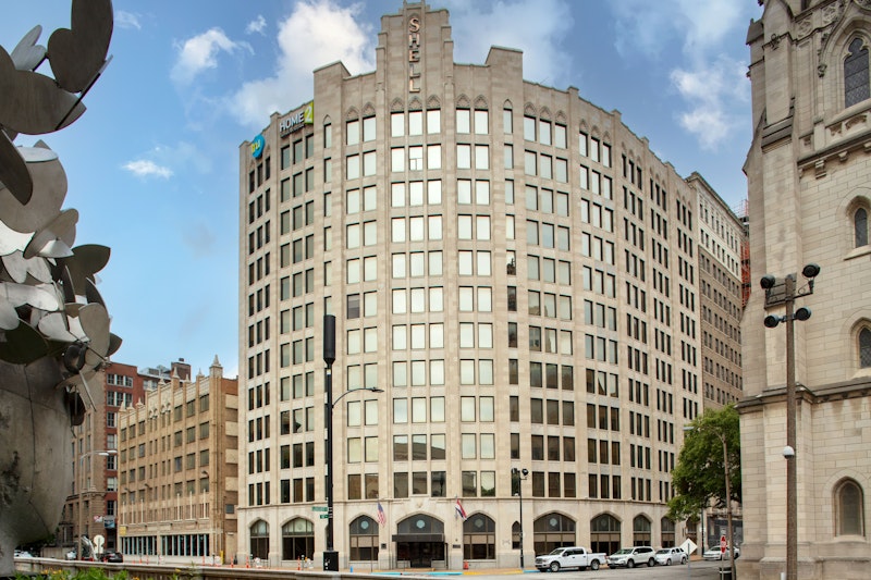 Tru by Hilton St. Louis Downtown 1/9
