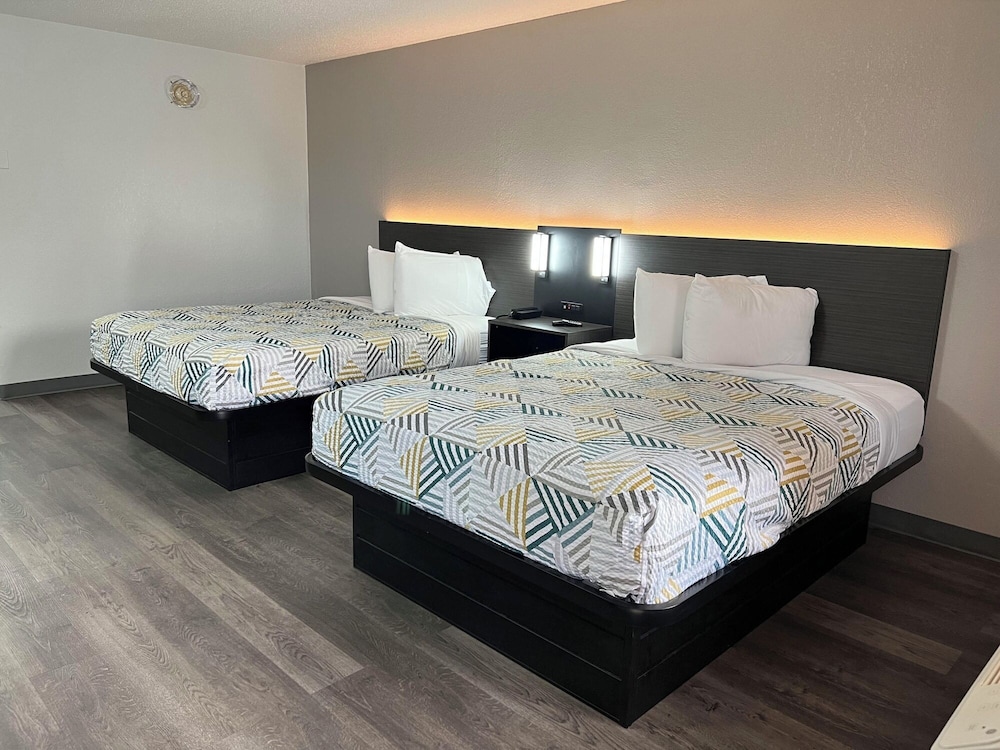 Motel6 Middleburg Heights, OH - Cleveland 15/49