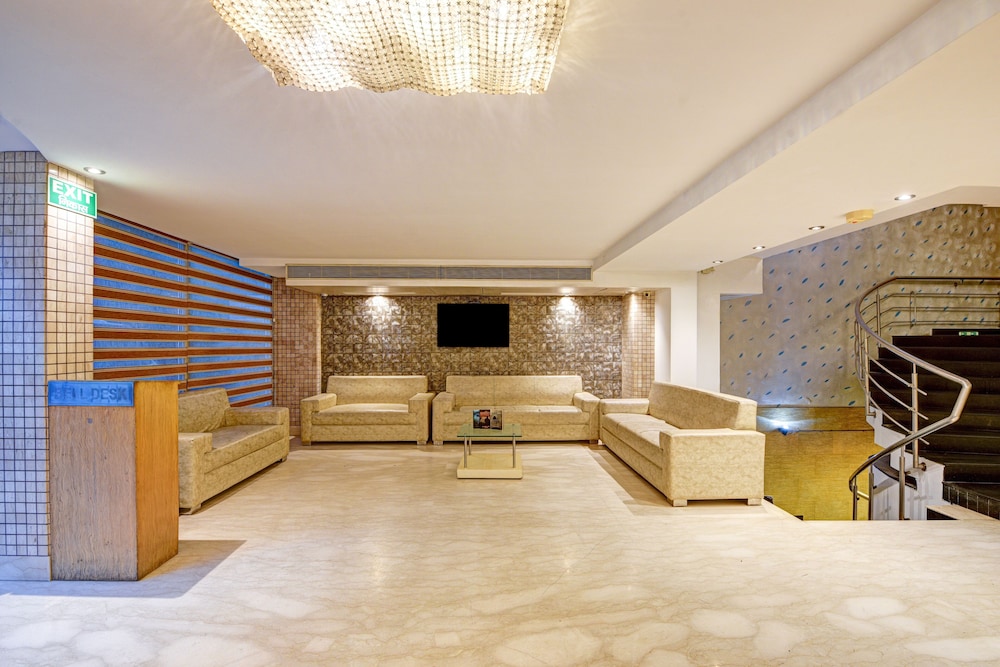 Mayur Hotel 33/49