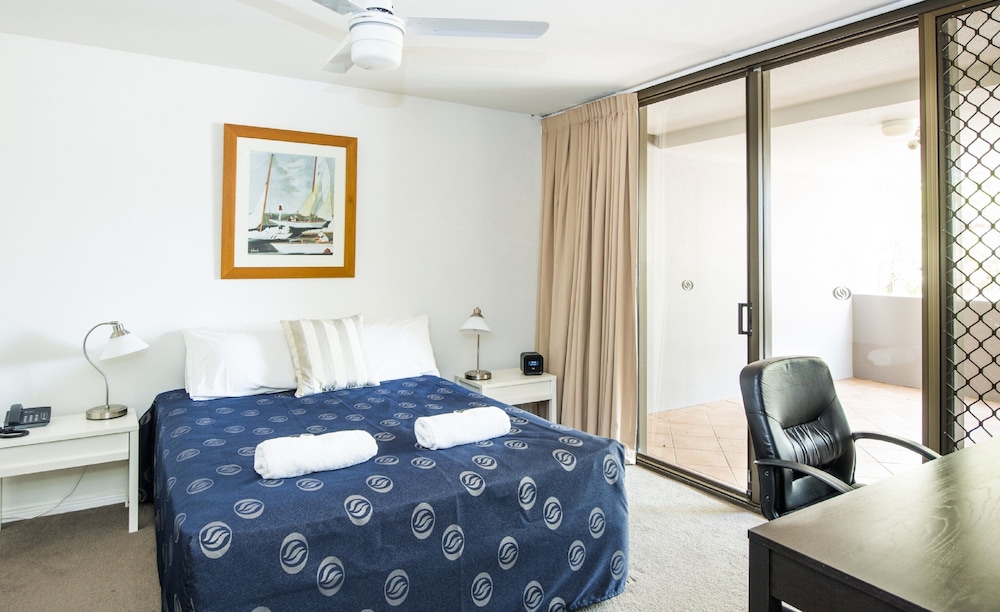 The Oasis Apartments 22/66