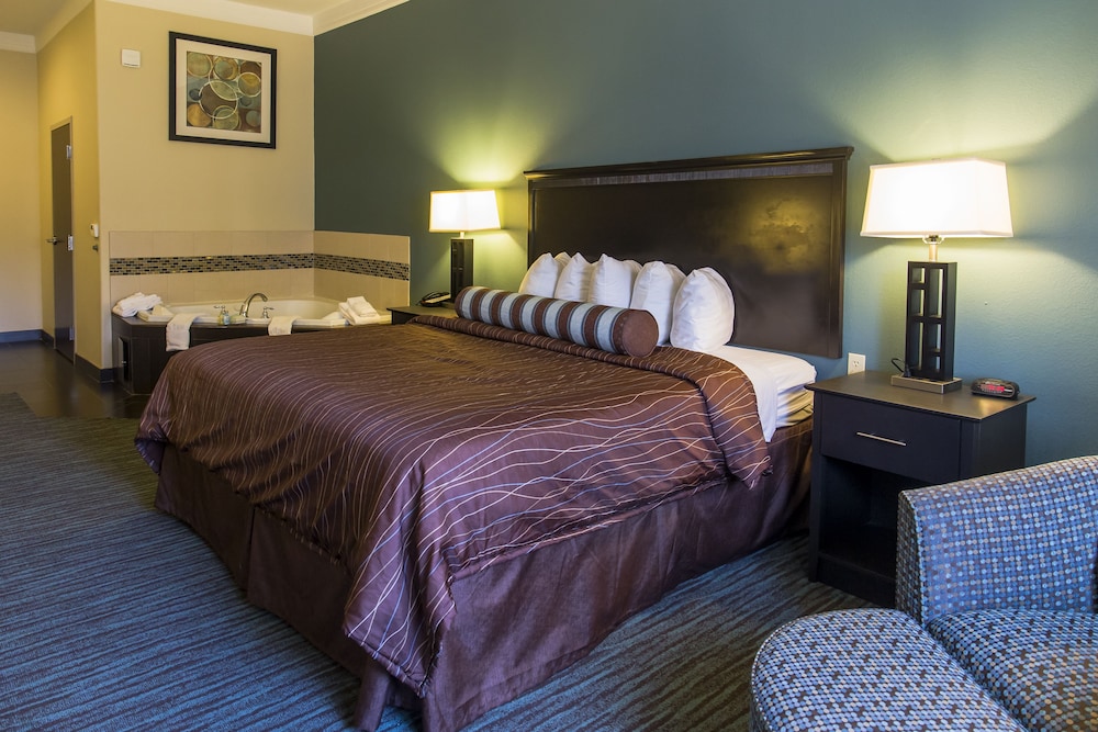 Red River Inn And Suites 4/44