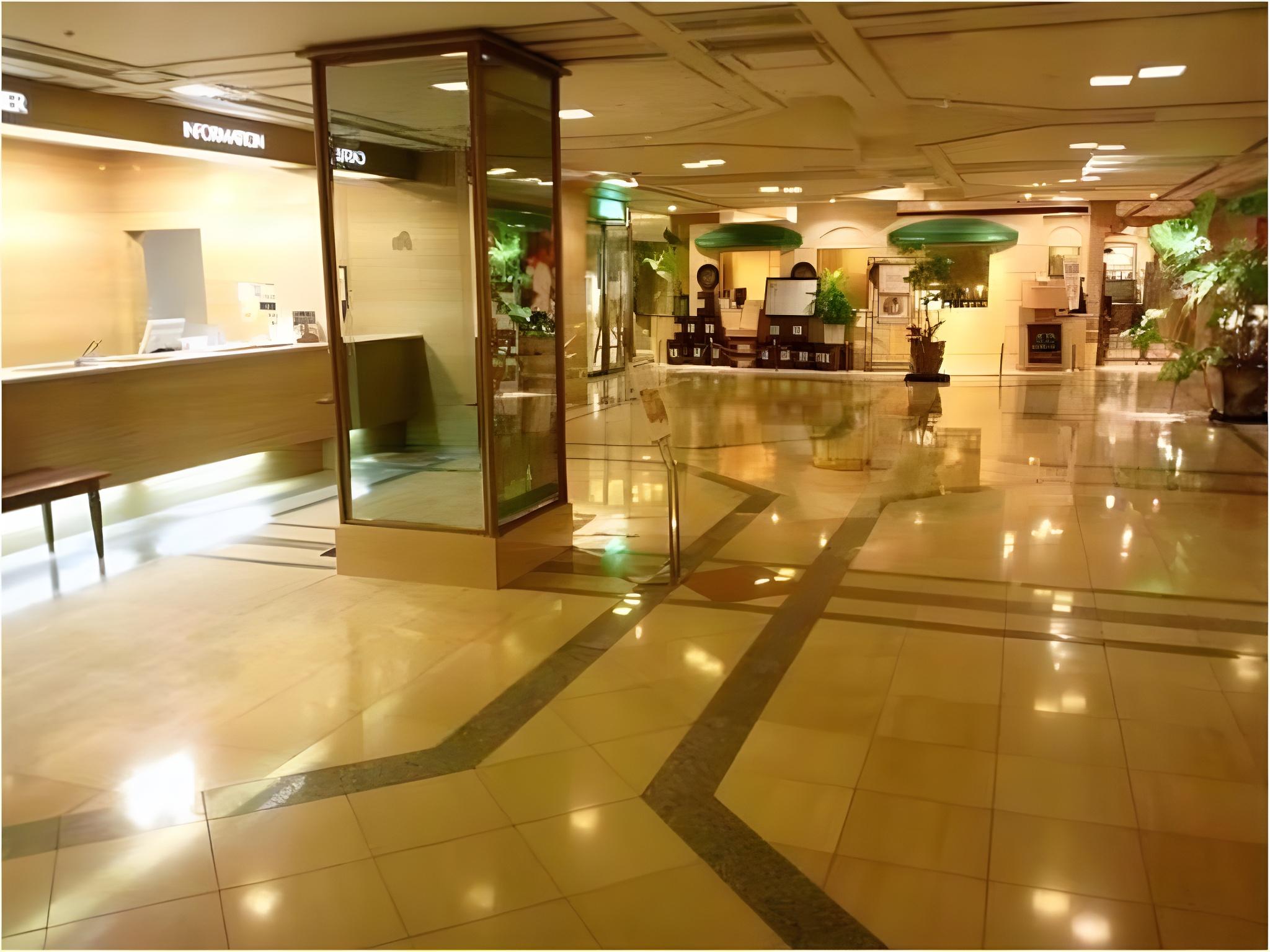 Hotel Castle Plaza 13/35