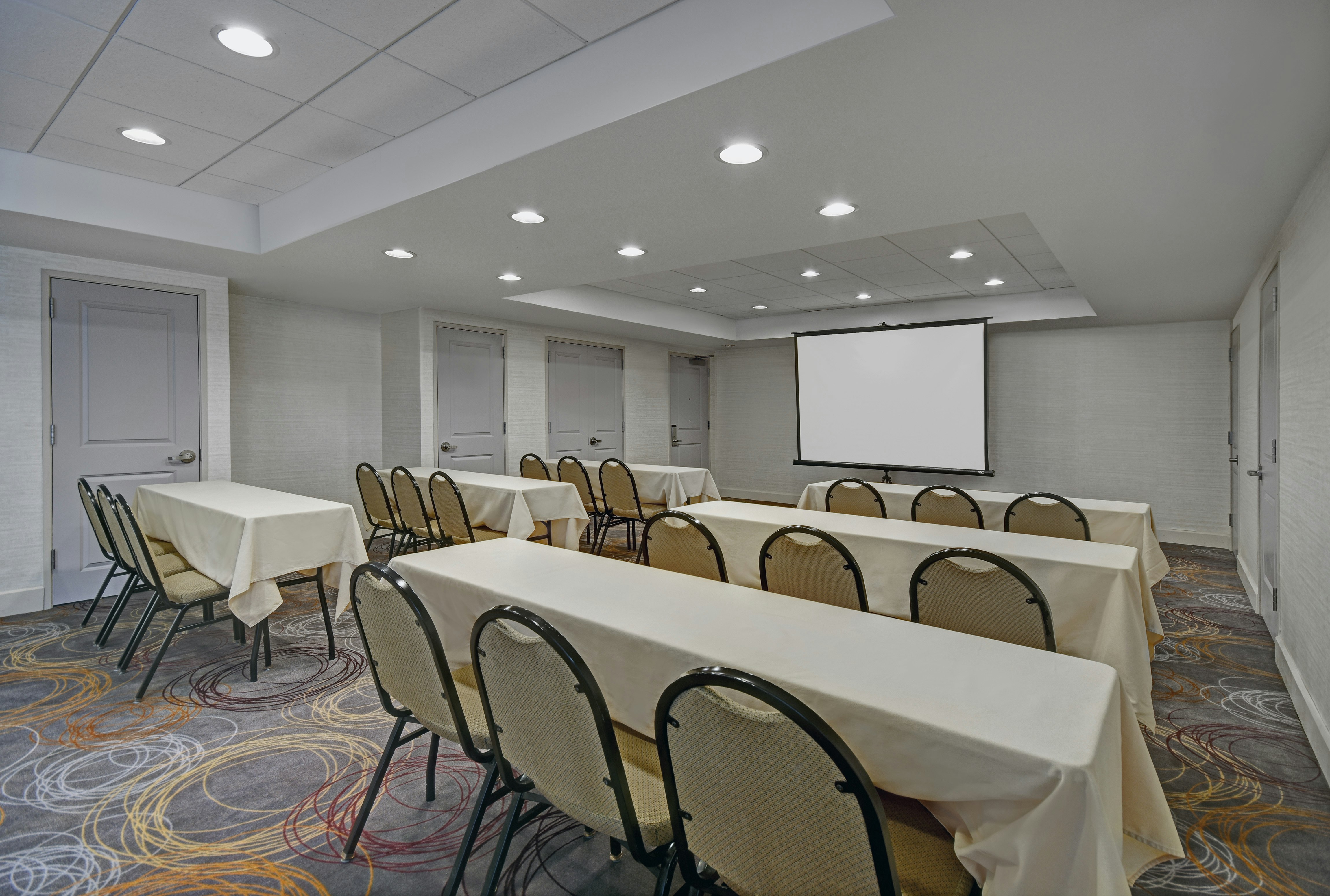 Homewood Suites by Hilton Eatontown 27/41