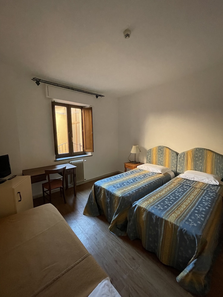 Hotel Verdi 18/67