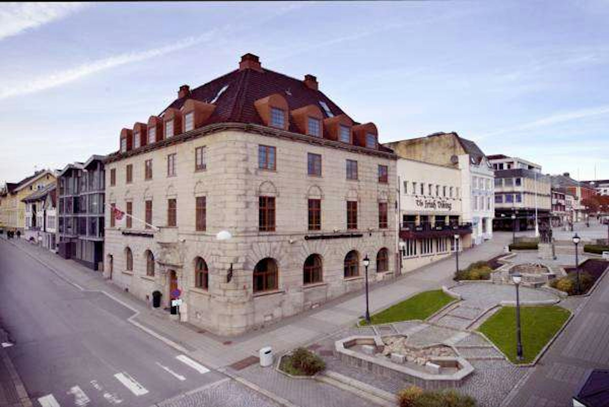 Banken Hotel 2/41