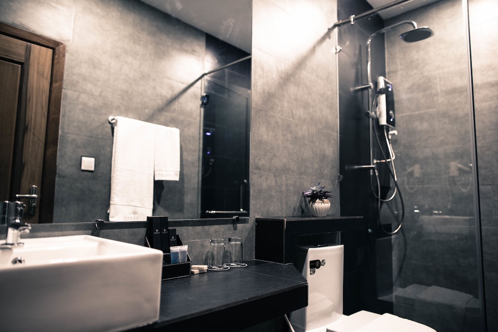 Lavanya Boutique Hotel 48/50