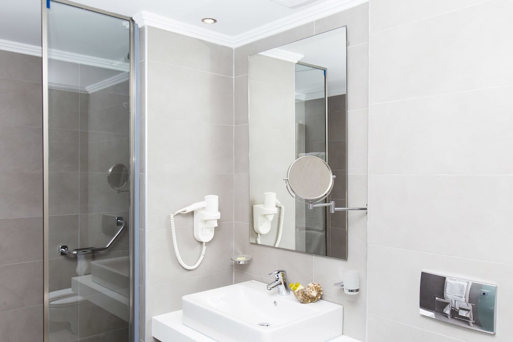 Lindos Portes Suites 12/45