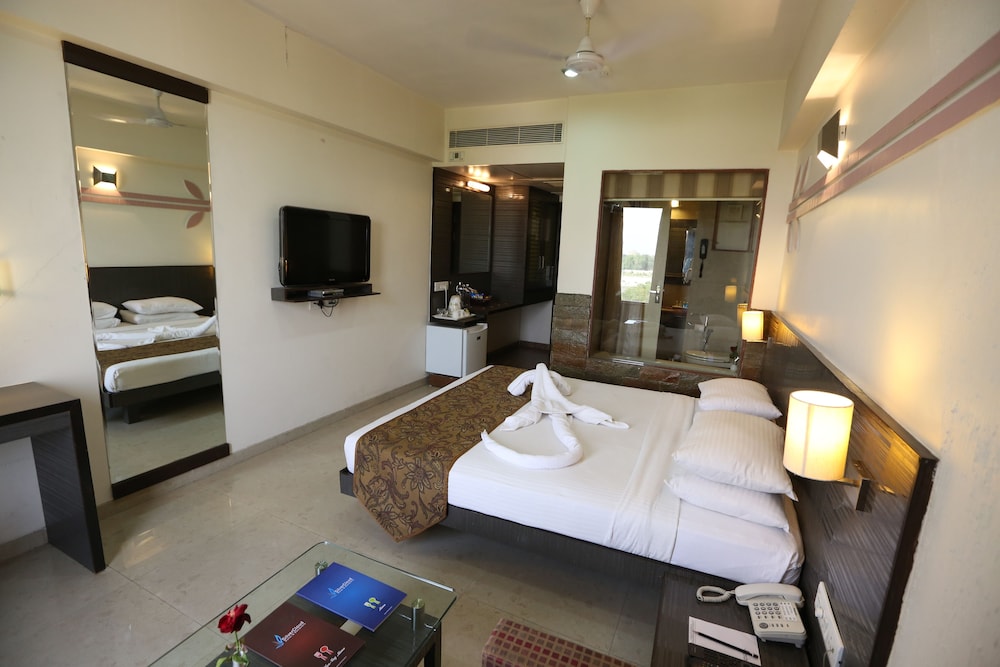 1 BEDROOM, DELUXE