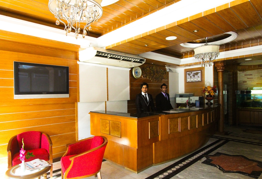 Sea Shell Hotel 10/40
