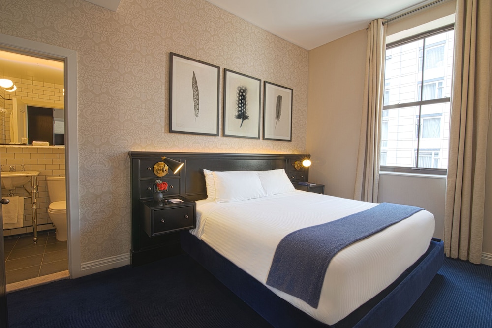 Tribeca, Suite, King Bed, Sofa