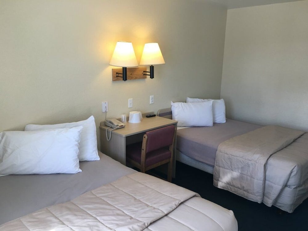 Vagabond Inn Buttonwillow North I-5 17/39
