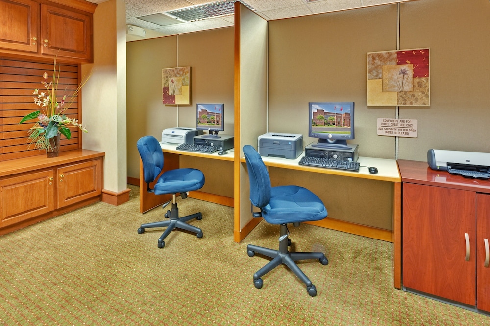 Holiday Inn Memphis University of Memphis 37/39