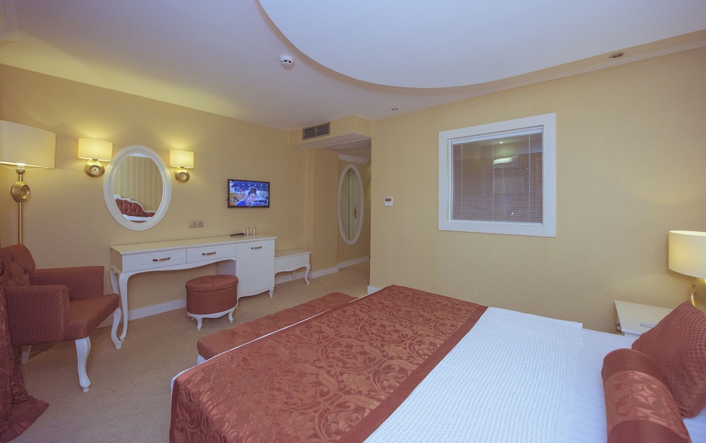 Han Deluxe Hotel 6/45