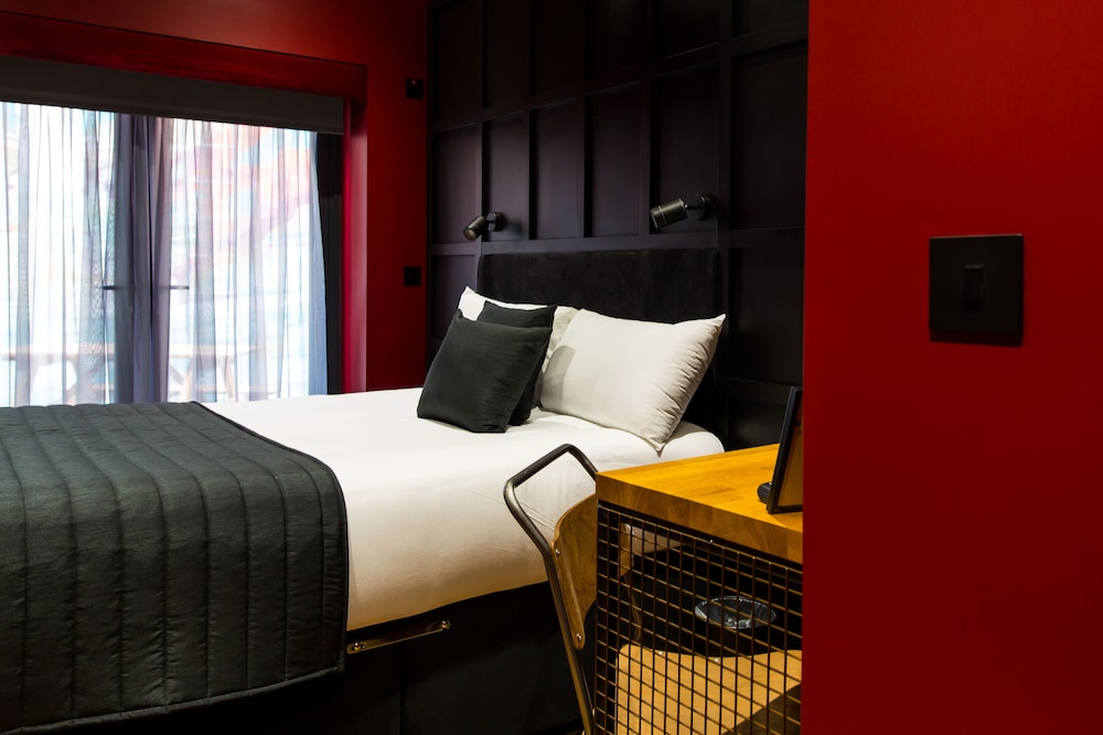Duke Street Boutique Hotel 7/30