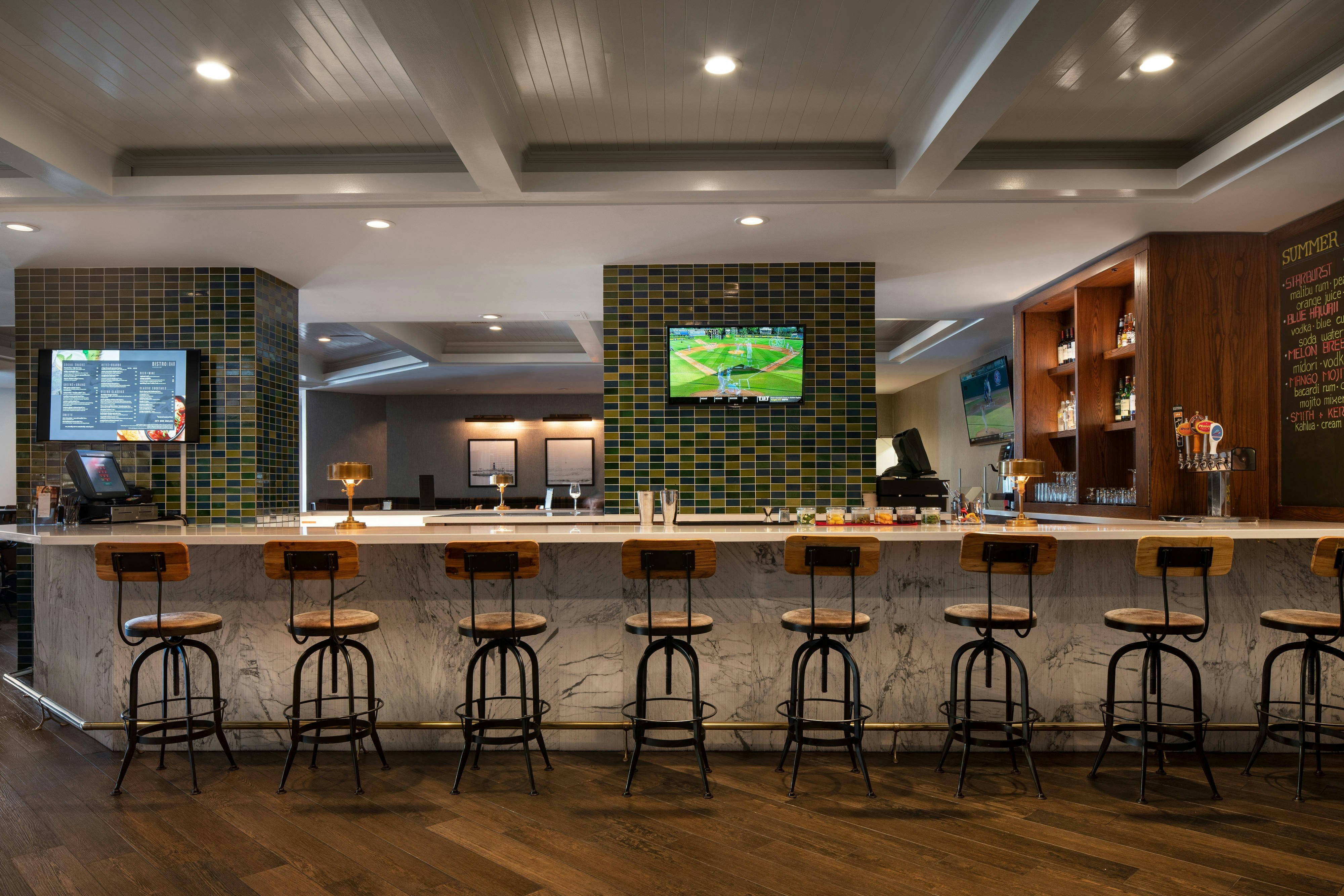 Courtyard By Marriott Seattle Downtown Lake Union 16/30