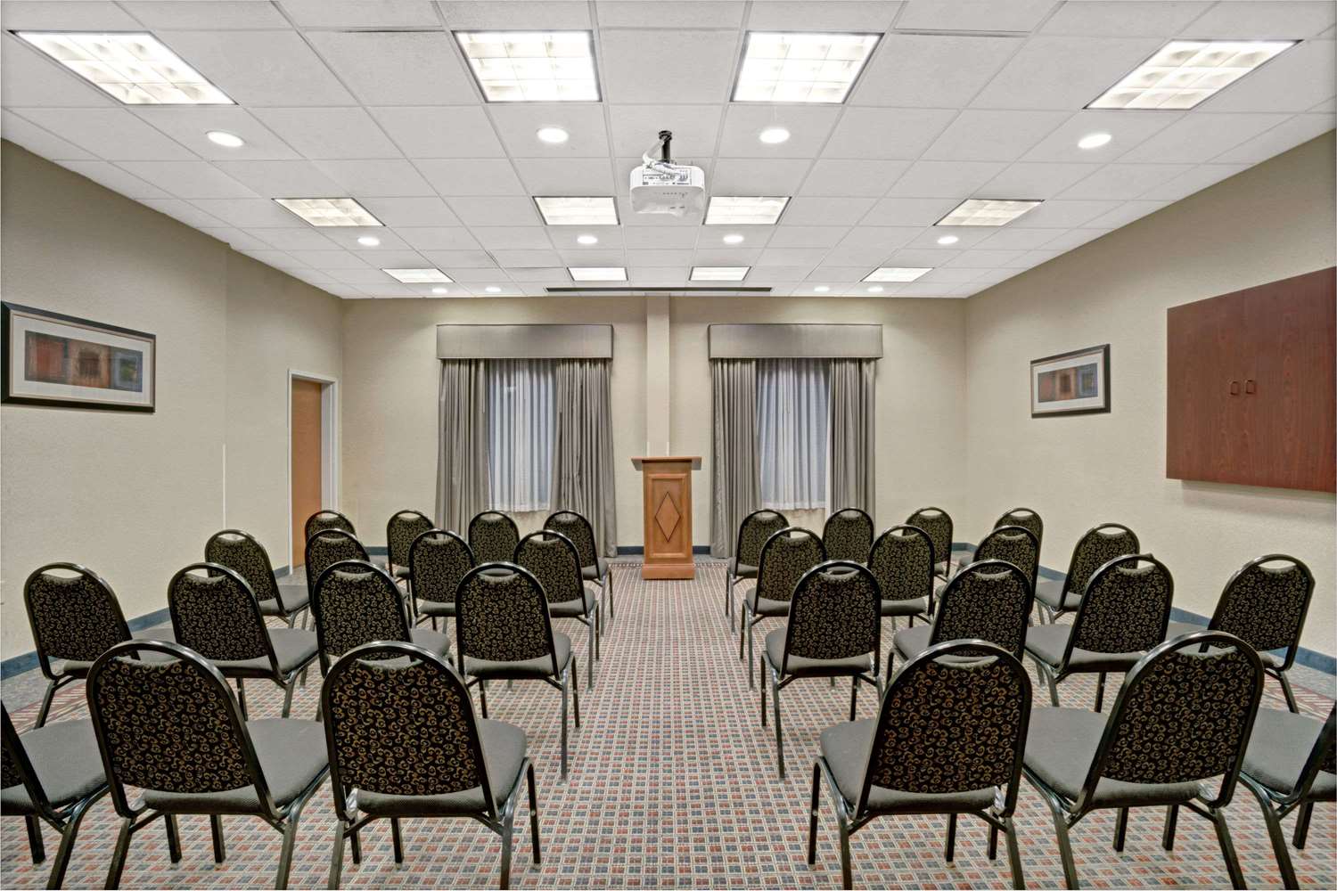 Wingate By Wyndham Atlanta Airport Fairburn 7/12