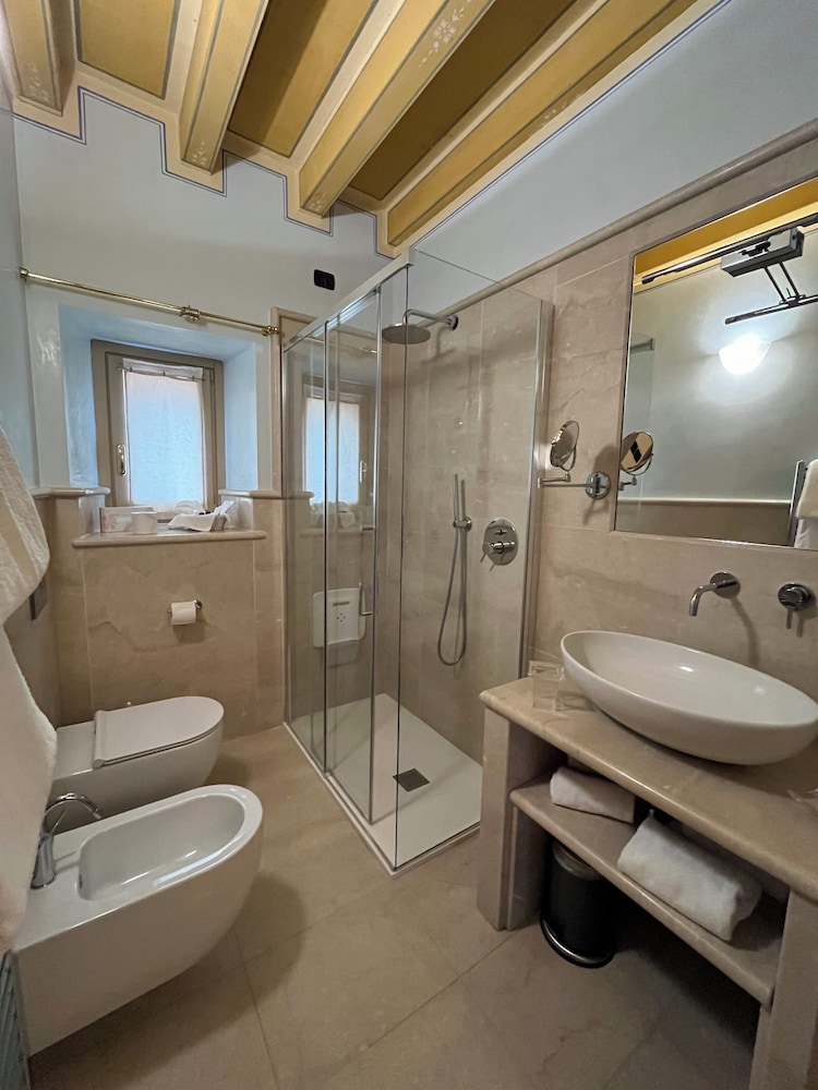 Relais Mirabella 39/45