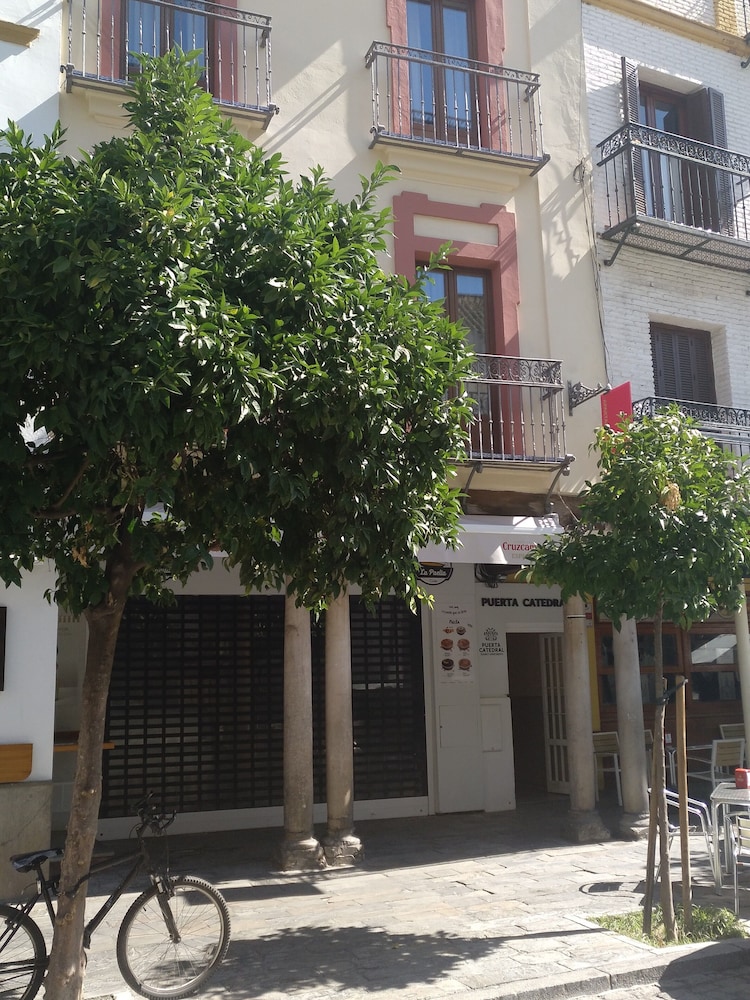 Apartamentos Puerta Catedral Sevilla 56/58