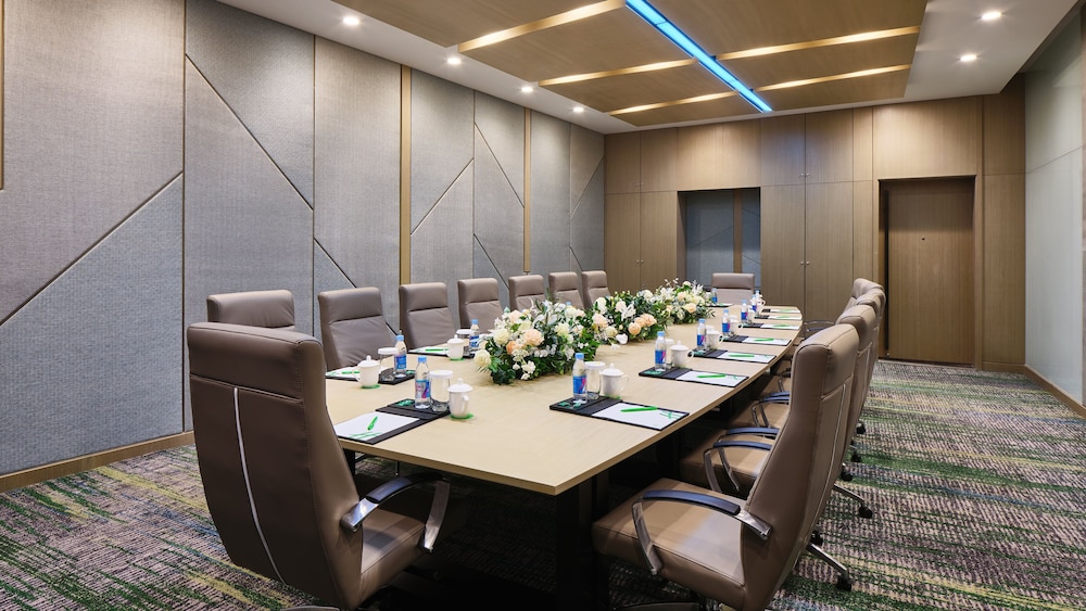 Holiday Inn Xining Hot-Spring 50/58