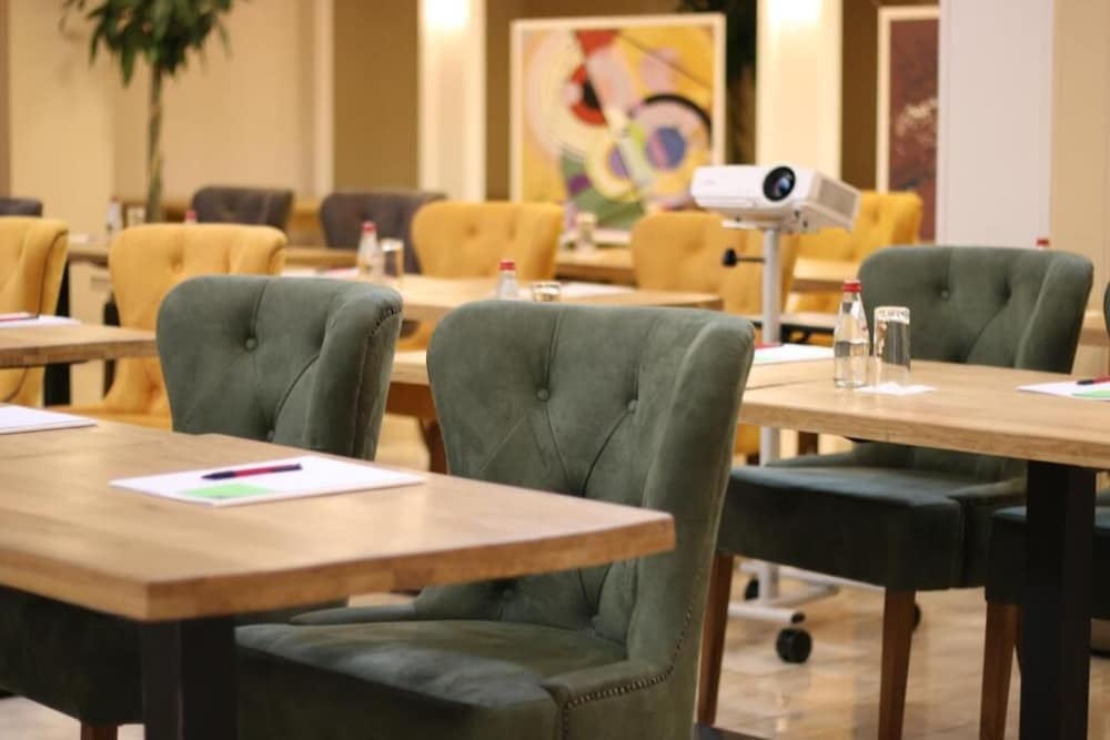 Royal Inn Hotel 37/37