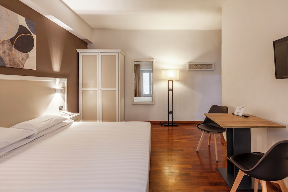 Inn Rome Rooms & Suites 13/50