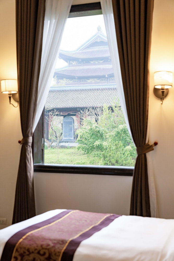 Bai Dinh Hotel 30/63