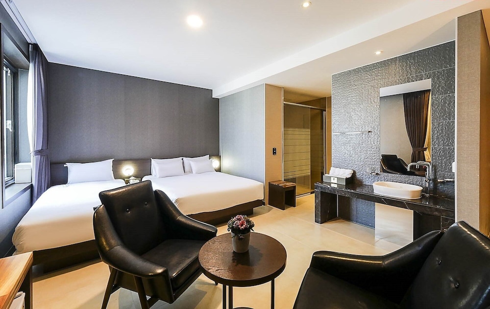 Incheon Hotel Bluemarine 25/50