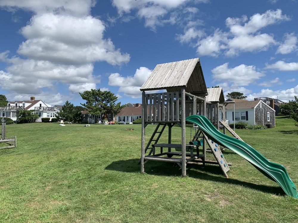 Lighthouse Inn 26/50