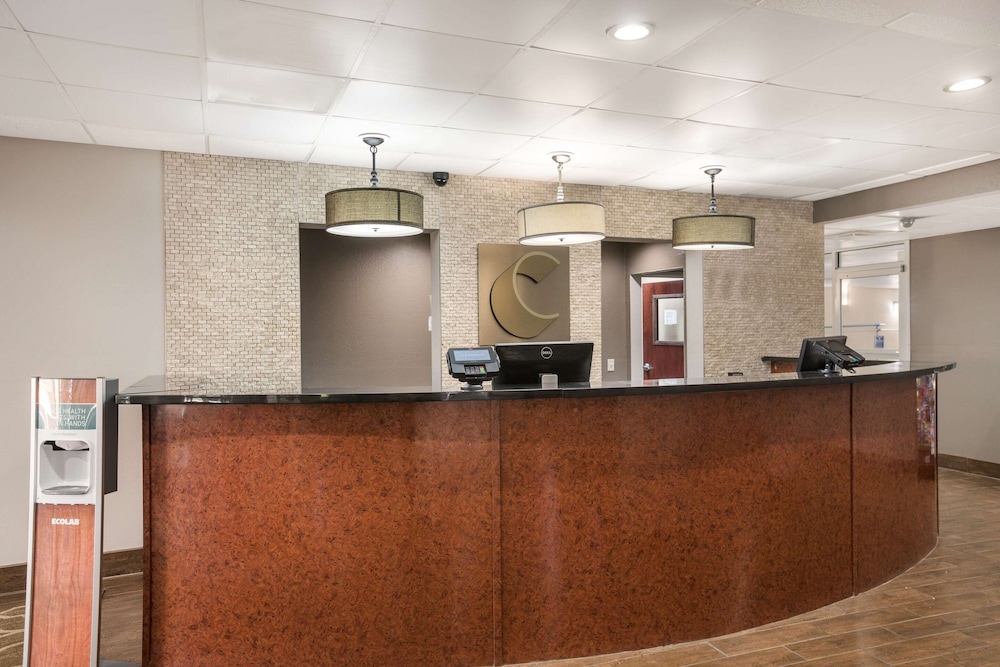 Comfort Suites Forsyth Near I-75 11/49