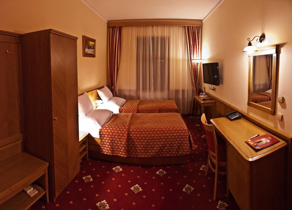 Hotel Askania 8/51