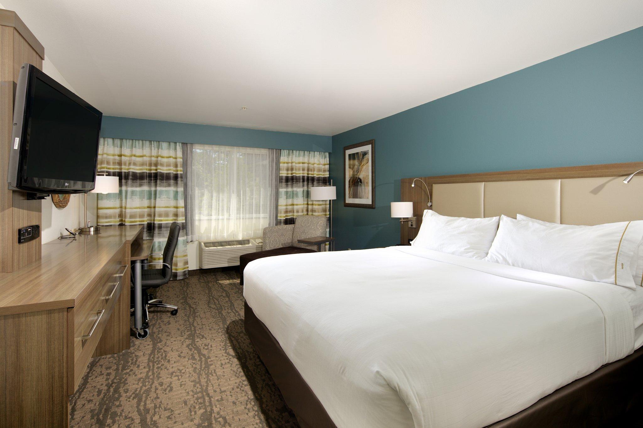 غرفة بسرير مزدوج لذوي الإعاقة، Holiday Inn Express Hotel And Suites Paso Robles 2/5