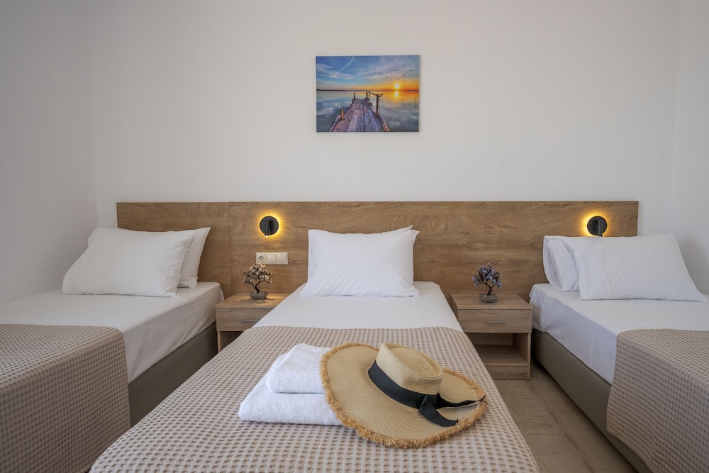 AMARA SEASIDE 26/44