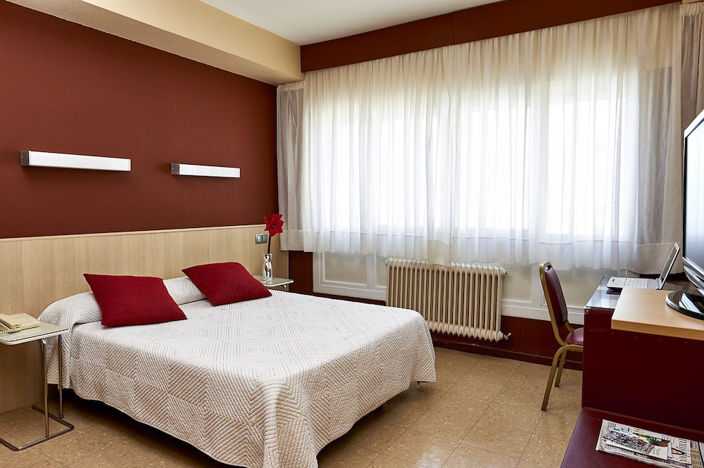 Hotel Alaiz 2/17