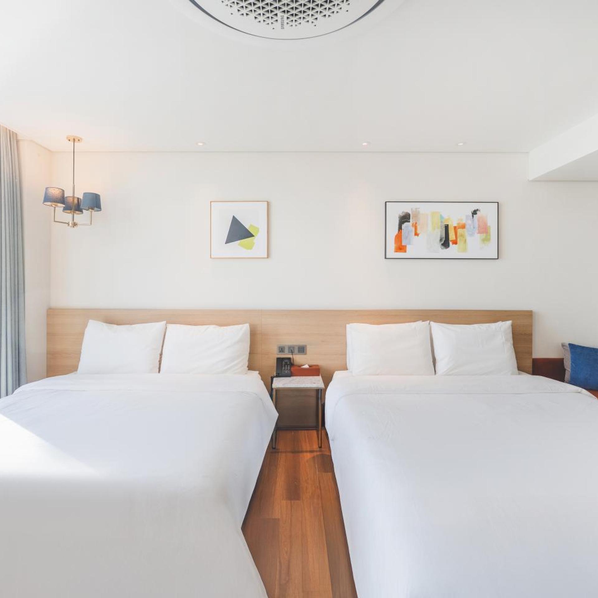 Ocean, Suite, Twin Beds