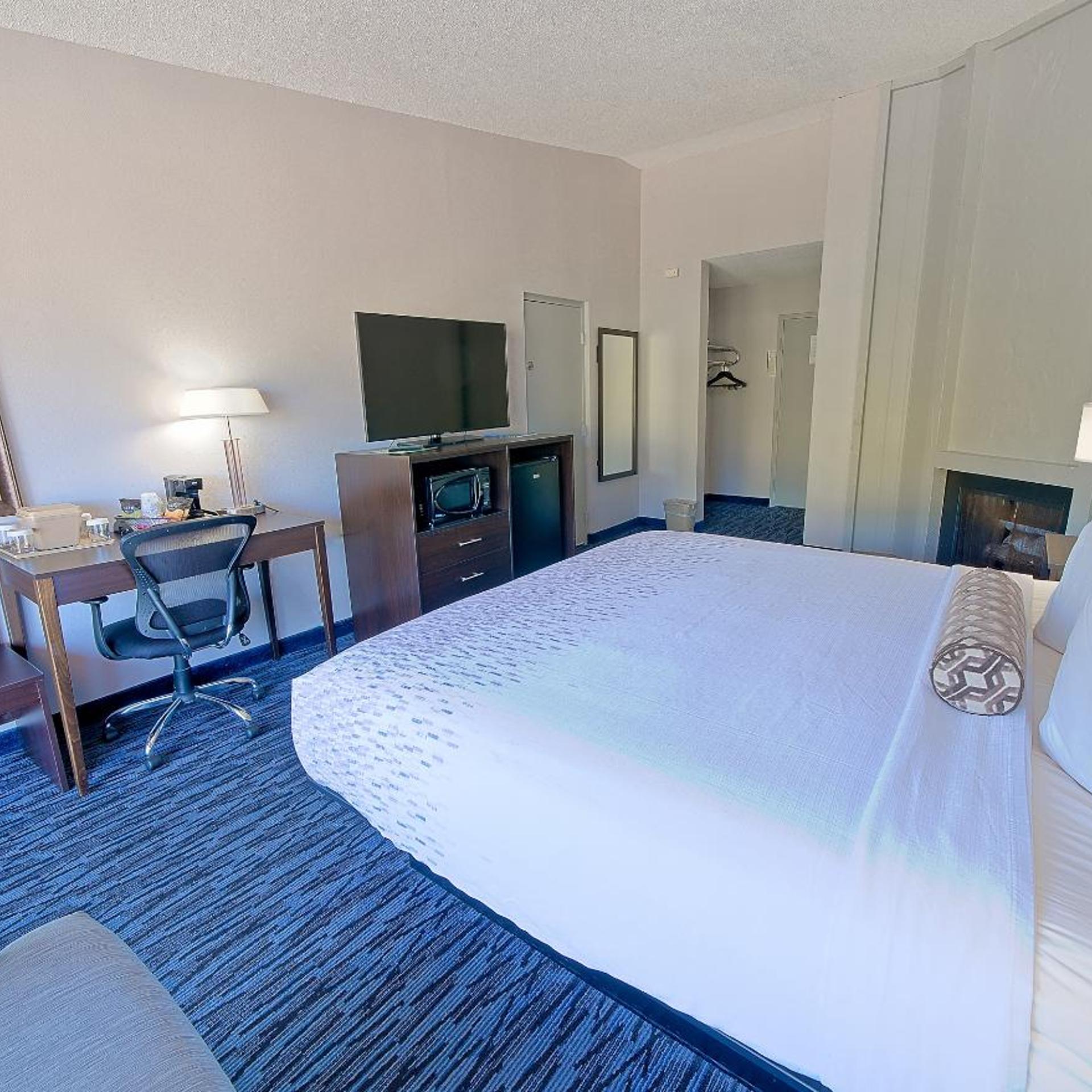 غرفة بسرير كينج، Glenstone Lodge 3/7