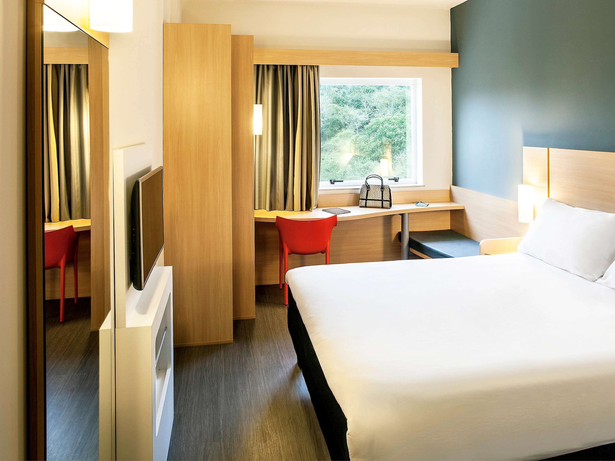 Apartment, Twin Beds