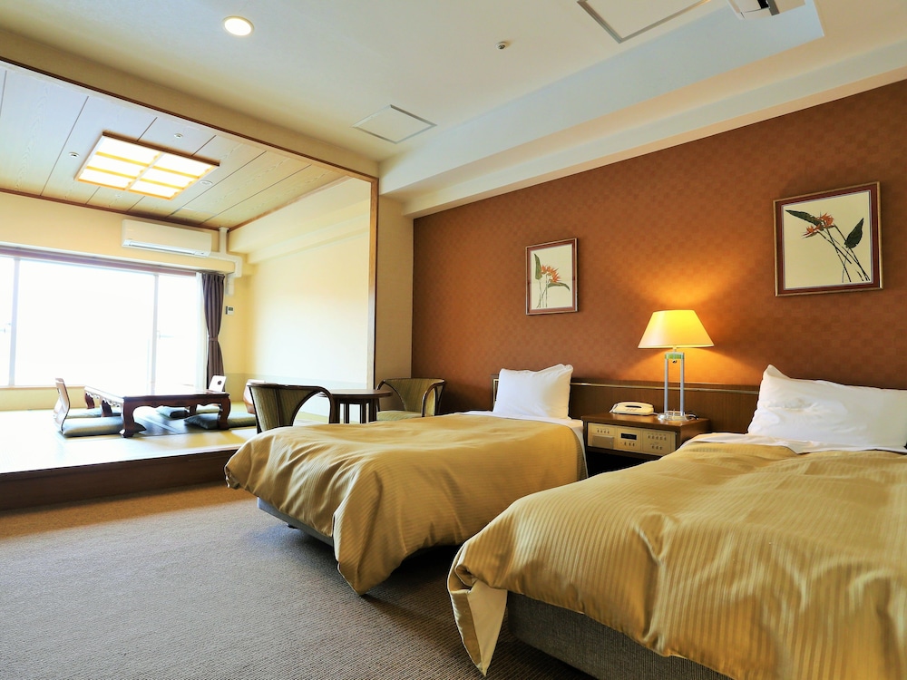 BAY RESORT HOTEL SHODOSHIMA 14/68