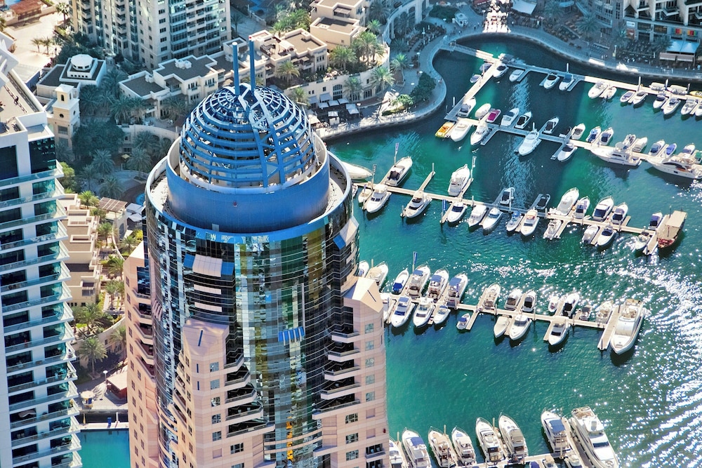 DUBAI MARRIOTT HARBOUR HOTEL SUITES in DUBAI