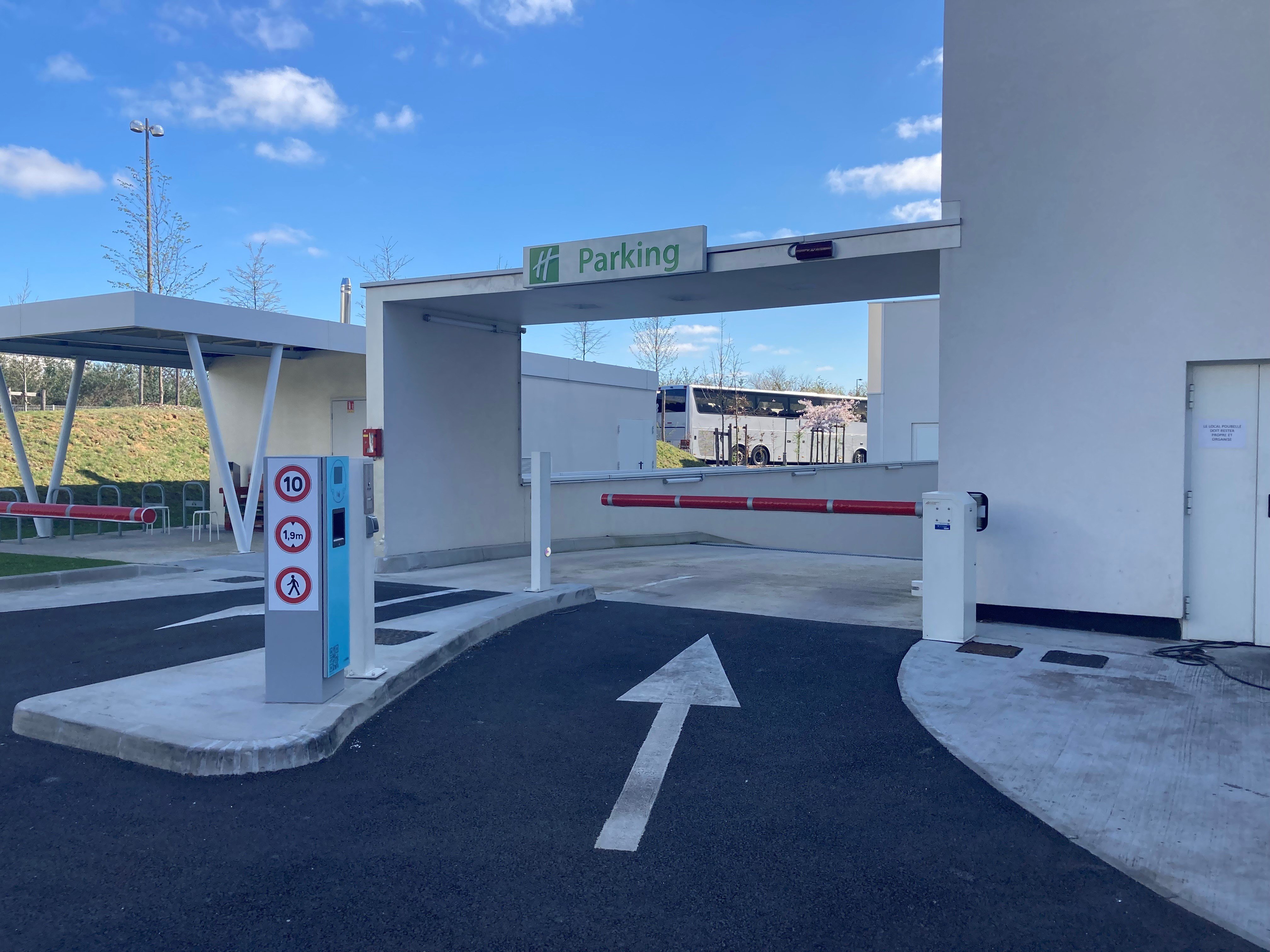 Holiday Inn Paris - CDG Airport 64/74